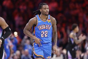 美記：卡森-華萊士是雷霆的秘密武器 他的防守為球隊(duì)提供了平衡