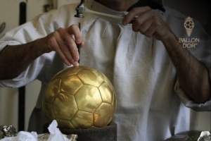 還剩兩天花落誰家??金球獎官方曬海報預熱頒獎儀式