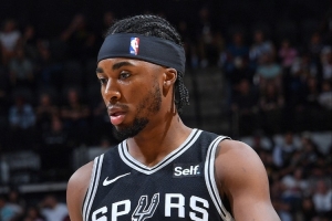 美記：小大衛-杜克簽約太陽 球員上賽季以雙向合同效力于馬刺