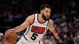 血虧啊！火記：范弗里特是在巴哈馬群島的迷你訓練營中受傷的