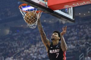 美記：熱火執(zhí)行了小海梅-哈克斯和韋爾26-27賽季的球隊(duì)選項(xiàng)