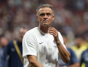 恩里克：跟巴薩踢如果有低級失誤就死定了 向奪金球的登貝萊致敬