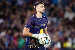 巴薩官方：霍安-加西亞今日接受了左膝手術，恢復時間預計4到6周