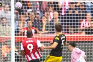 這球真沒辦法！伊戈爾左腳爆射球直入十分角，巴因德爾無奈目送