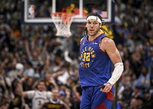 戈登：我準(zhǔn)備在防守端全力以赴 我們進(jìn)攻端的天賦實(shí)在耀眼