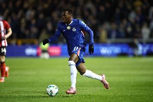 你也要007？21歲吉滕斯6場0球0助，花費5600萬半小時16觸球8丟球