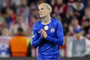 郵報(bào)介紹加納喬脖子的新文身：這從來不是運(yùn)氣，始終是上帝的旨意