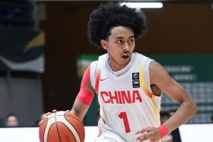 朱正：穿上國家隊球衣感到無比自豪 繼續為中國籃球的未來而努力