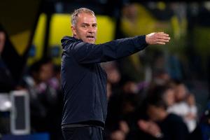 弗里克遭遇執教生涯歐冠主場第二場失利，兩次都是對陣巴黎