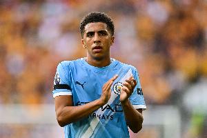 劉易斯：完成曼城百場感覺很不真實；重奪英超是我們的巨大動力