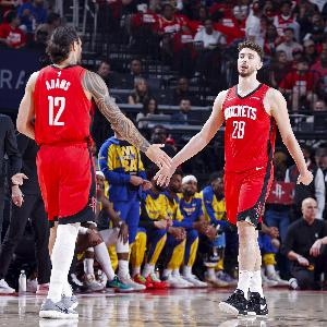 杜蘭特談申京+亞當斯雙塔：身高臂長有優勢 這能產生意外效果