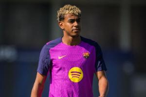 再次受傷！巴薩官方：亞馬爾恥骨再度出現不適，傷缺2-3周