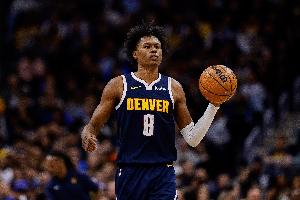 阿德爾曼：沃特森訓練營表現出色 控球失誤極少是球隊一大亮點