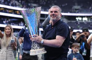 一勝難求！郵報(bào)：諾丁漢森林老板本是為了歐聯(lián)奪冠請(qǐng)澳波執(zhí)教