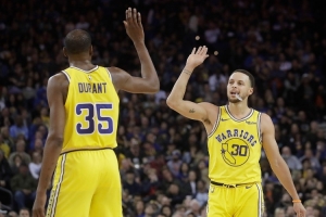 楊毅：杜蘭特加盟后勇士就再無弱點了 無論怎么換防勇士都能硬解