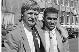 紐卡名宿麥克福爾去世，俱樂部社媒發文致哀+本輪佩戴黑色臂章