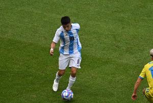 跟隊記者：阿爾馬達傷勢未愈，退出阿根廷隊本期名單