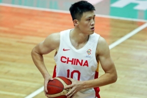 誰最被低估？趙繼偉：周鵬做了很多臟活累活 攻防兩端很有代表性