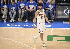 狀態(tài)不錯！穆雷首節(jié)出戰(zhàn)9分鐘 6投4中&三分4中2砍下10分