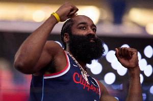 哈登：我們的陣容深度更深了 我們會找到最好的陣容配置