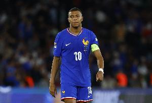 馬卡：姆巴佩因腳踝扭傷缺席法國隊(duì)首練，目前正接受治療