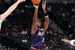 泰倫-盧：奧拉迪波有種堅韌不拔的特質 很高興看到他再次恢復健康