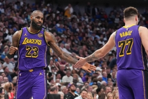 楊毅：東契奇來了詹姆斯就不是寶貝了 湖人組隊(duì)都沒讓老干部發(fā)言