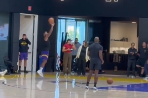 久疏戰陣！湖記曬新援斯瑪特底角三分訓練視頻：命中率不到五成