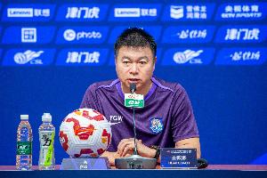 津媒：因病缺席近日球隊訓練的于根偉，下周能否帶隊出征需觀察