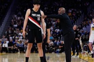 比盧普斯：楊瀚森今天打得舒服多了 他非常努力為他感到非常驕傲