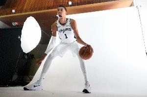 半場打卡！文班亞馬僅出戰(zhàn)16分鐘 10中6&10罰9中怒轟22分7板3助