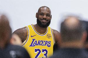 Shams：再次澄清 詹姆斯一直在提升訓練強度 只是還沒恢復到位