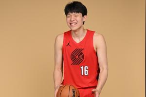 這啥比賽！開拓者國王首節(jié)狂吹31個罰球+21個犯規(guī) 楊瀚森小薩3犯