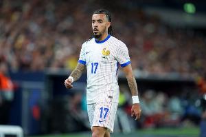 古斯托：我們上半場比賽節(jié)奏較慢，德尚教練要求加快轉(zhuǎn)移球的速度