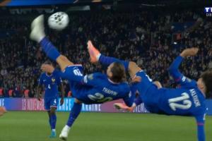 不可思議的一致性！托萬x阿克利烏舍上演雙人倒鉤