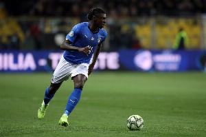 至少連續(xù)四場世預(yù)賽為意大利進球，小基恩是第四位做到這點的球員