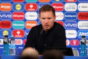 不搞科研！圖片報：德國下場陣容不變，納帥1年多來首次延續首發