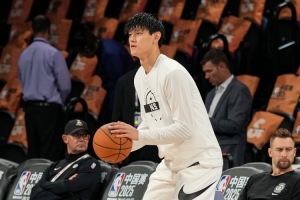 不在今晚計(jì)劃內(nèi)！籃網(wǎng)本場共有15人出場 曾凡博未獲機(jī)會