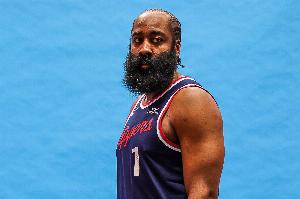 ??專心烙餅！哈登投籃6中1 但送出5分5板11助2斷