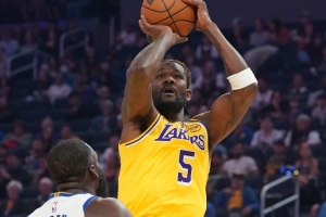 雷迪克：艾頓在擋拆中發(fā)揮出色 甚至還有一些機會隊友沒能找到他