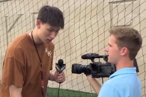 期待！郇斯楠此前訪問伊利諾伊大學視頻 本周將訪問俄亥俄州立