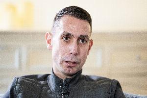 郵報：前英超裁判庫特被控制作兒童不雅視頻，本人現身法庭