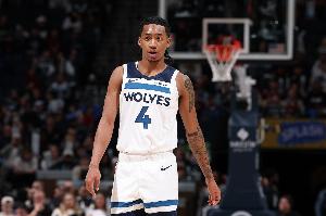 虐菜局！迪林厄姆半場(chǎng)16分鐘 7中5&三分2中2砍下15分5助2斷