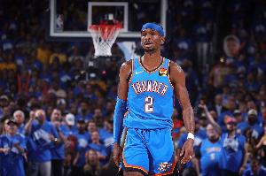 近乎完美！亞歷山大半場10中8高效砍下23分2板6助3斷1帽