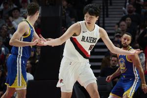 籃板季前賽新高！楊瀚森有所進步得9分6板1助1帽 另有1失誤4犯規