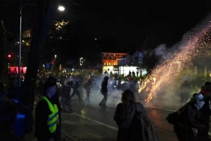 意天空：意大利示威者抗議以色列并和警方發生沖突，10余人受傷