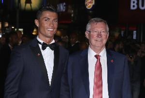 本-福斯特：C羅在曼聯(lián)總是早早到基地訓(xùn)練 他絕對是老師的寵兒