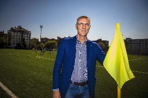 貝爾戈米：在圣西羅看球上廁所都困難，拆除并新建球場是正確的