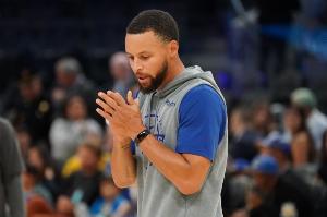 訓(xùn)練師：庫里休賽期花了大量時間進(jìn)行力量訓(xùn)練 著重提升決策速度