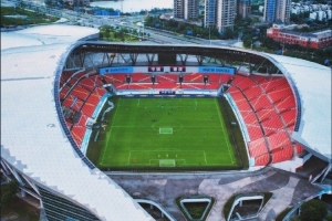 今日肇慶主場氣溫35℃，天氣較為炎熱，請球迷朋友們注意防暑降溫